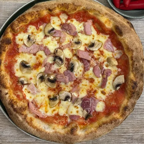 Bantham pizza from above